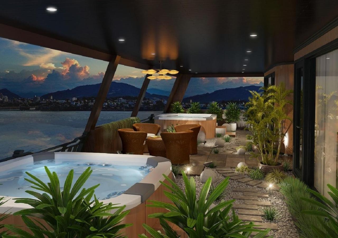Hotel La Regina Grand Cruise Hạ Long Exterior foto